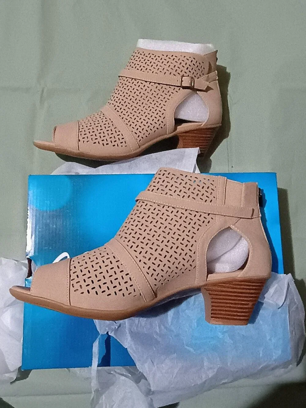 Easy Street Women's Carrigan Ankle Boot
